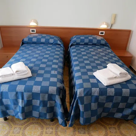 Jole Hotel 2*